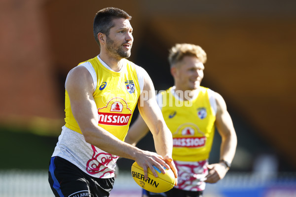 AFL 2022 Training - Western Bulldogs 310822 - 999733