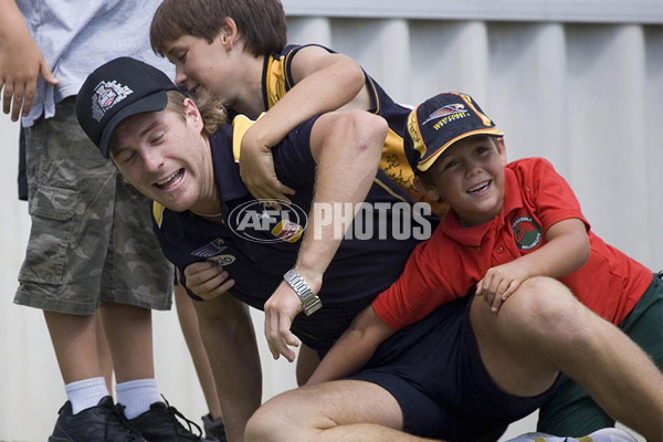 West Coast Eagles - 2013 - NS - 359712