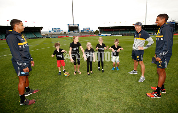 AFL 2015 Media - Hawthorn Community Camp Day 2 - 360493