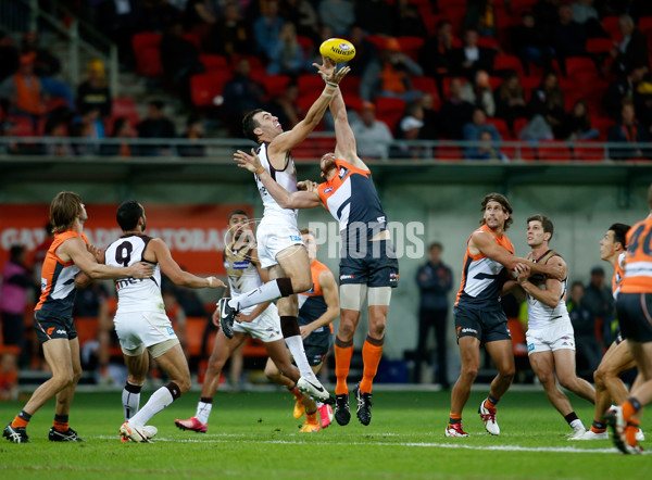 AFL 2015 Rd 06 - GWS Giants v Hawthorn - 372030