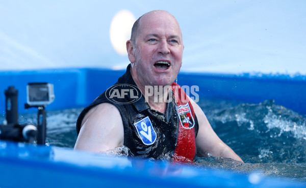 AFL 2015 Rd 10 - Melbourne v Collingwood - 379061