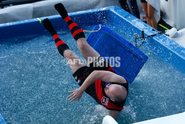 AFL 2015 Rd 10 - Melbourne v Collingwood - 379035