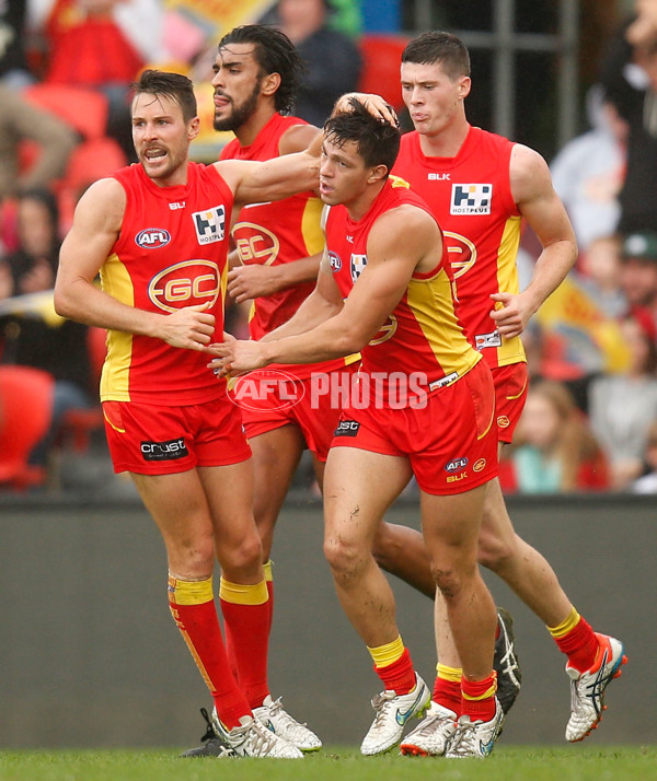 AFL 2015 Rd 11 - Gold Coast v Fremantle - 379799