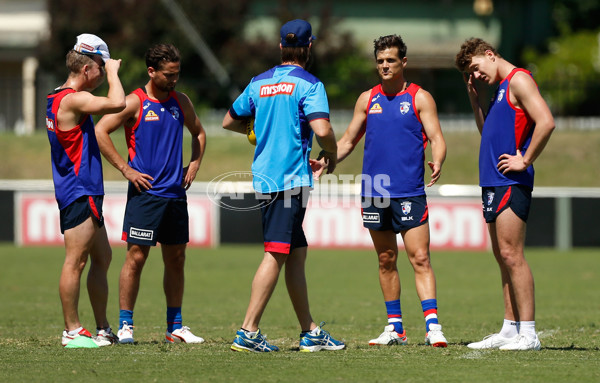 AFL 2015 Training - Western Bulldogs  241115 - 411740