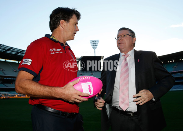 AFL 2014 Media - BCNA Field of Women Breakfast - 319543