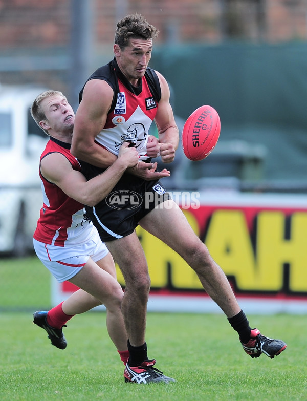 VFL 2014 Rd 03 - Frankston v Casey Scorpions - 323059