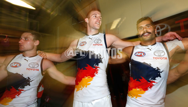 AFL 2014 Rd 06 - Western Bulldogs v Adelaide - 324617