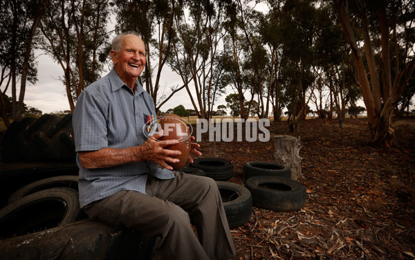 AFL 2014 Portraits - Don Poyner - 324900