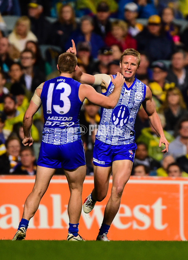 AFL 2014 Rd 11 - West Coast v North Melbourne - 330297