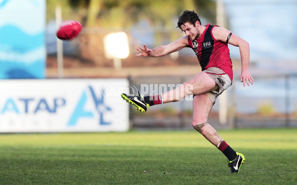 VFL 2014 Rd 12 - Werribee Tigers v Coburg - 335323