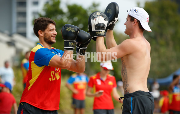 AFL 2016 Training - Gold Coast Suns 300116 - 417353