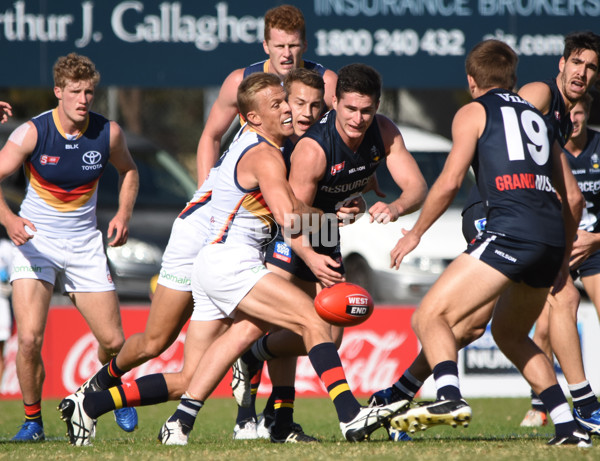 Adelaide 2016 - SANFL R6 v South - 435709