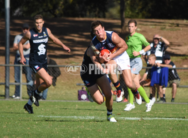 Adelaide 2016 - SANFL R6 v South - 435701