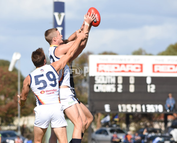 Adelaide 2016 - SANFL R6 v South - 435703
