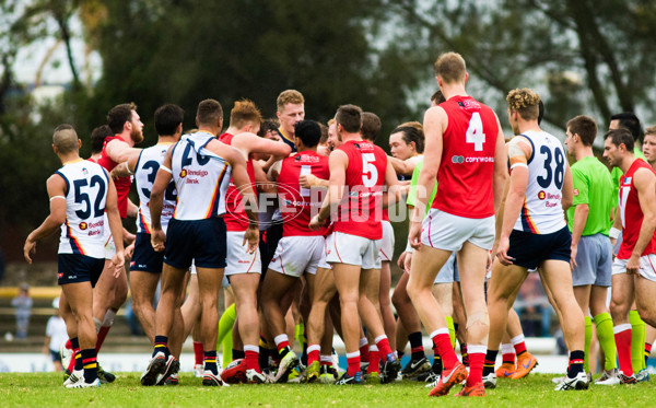 Adelaide 2016 - SANFL R7 v North - 437821