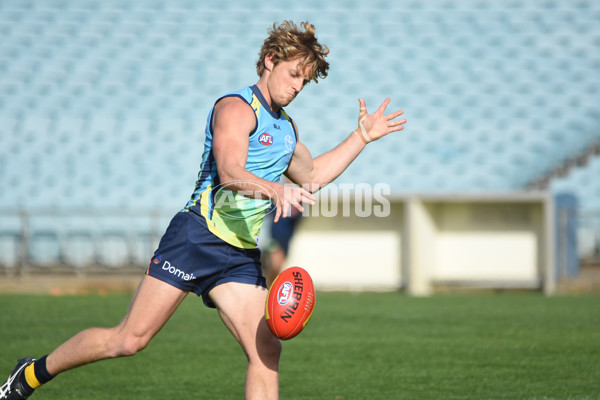 Adelaide 2016 - Training, May 18 - 440075