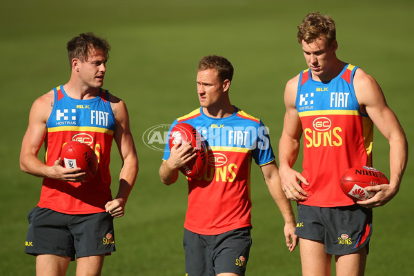 AFL 2016 Training - Gold Coast Suns 201516 - 440129