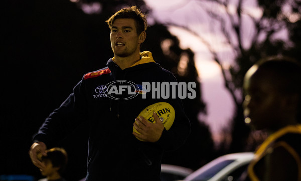 Adelaide 2016 - Crows in Clubs at Athelstone FC - 440117