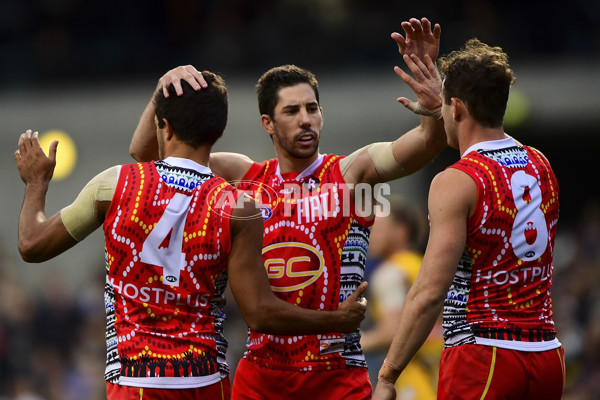 AFL 2016 Rd 10 - West Coast v Gold Coast - 443382