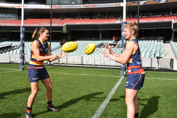 Adelaide 2016 - Chelsea Randall and Kellie Gibson - 458350