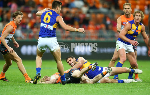 AFL 2016 Rd 21 - GWS Giants v West Coast - 462754