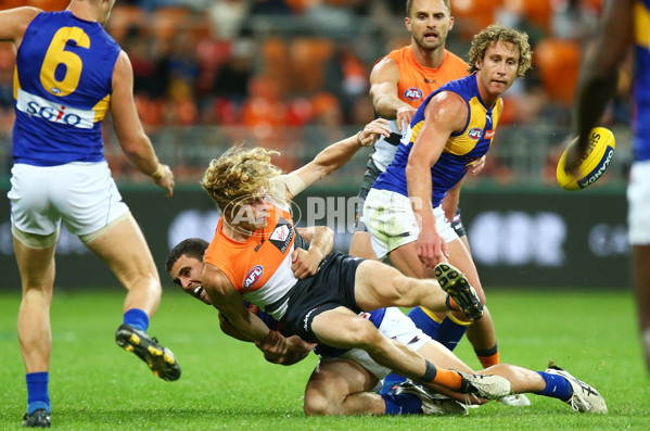 AFL 2016 Rd 21 - GWS Giants v West Coast - 462755