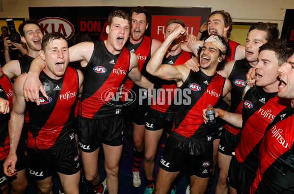 AFL 2016 Rd 21 - Essendon v Gold Coast - 463139