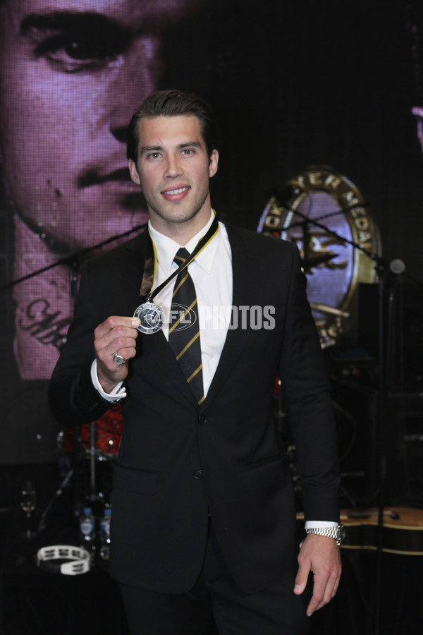 2016 Jack Dyer Medal - 469295
