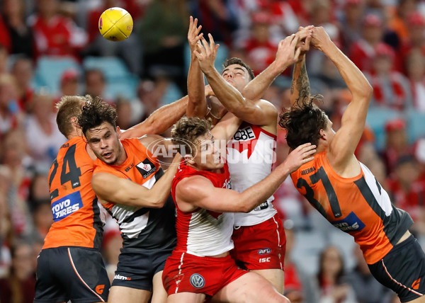 AFL 2016 First Qualifying Final - Sydney v GWS Giants - 469973