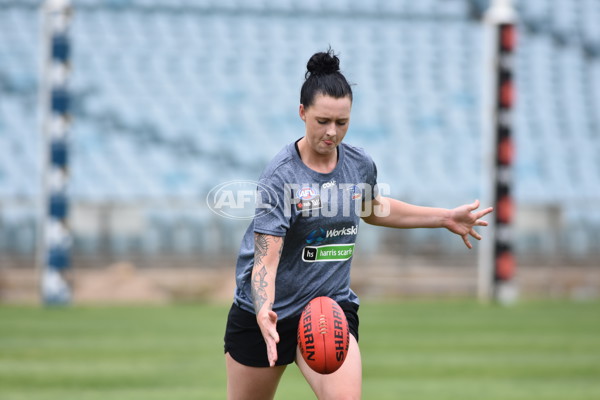 Adelaide 2016 - Women's Day One - 480454