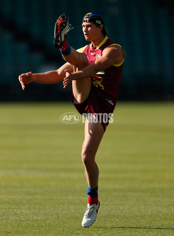 AFL 2016 Training - Brisbane Lions Training Camp 161216 - 481907