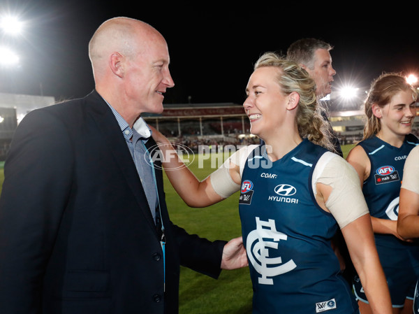 AFLW 2017 Rd 01 - Carlton v Collingwood - 484840