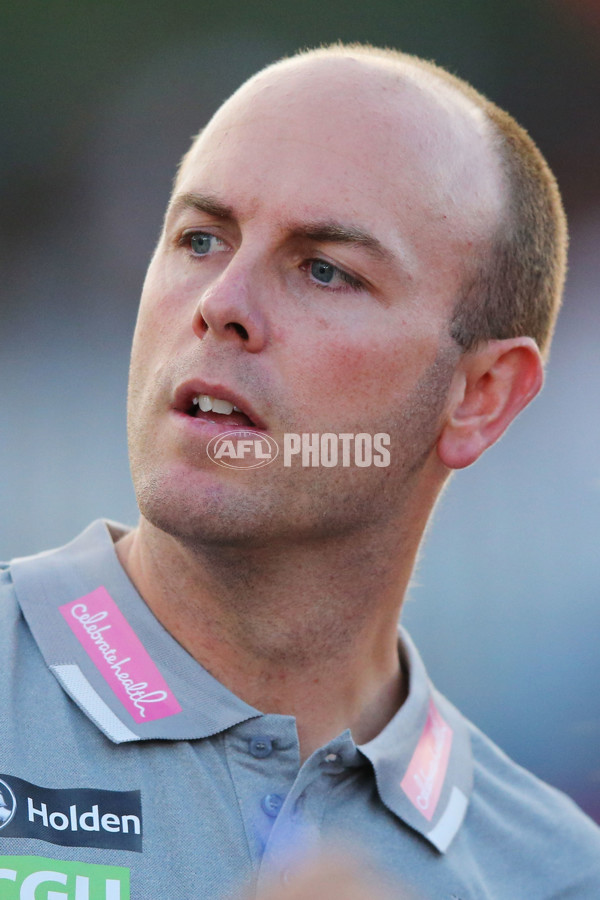 AFLW 2017 Rd 02 - Collingwood v Melbourne - 486134