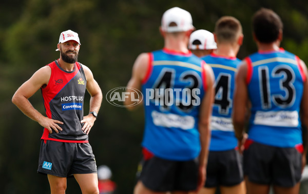 AFL 2018 Training - Gold Coast 131218 - 642128