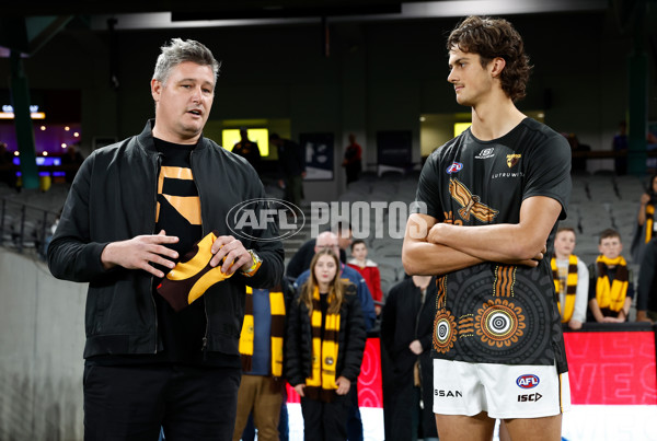 AFL 2023 Round 07 - Western Bulldogs v Hawthorn - A-27789396