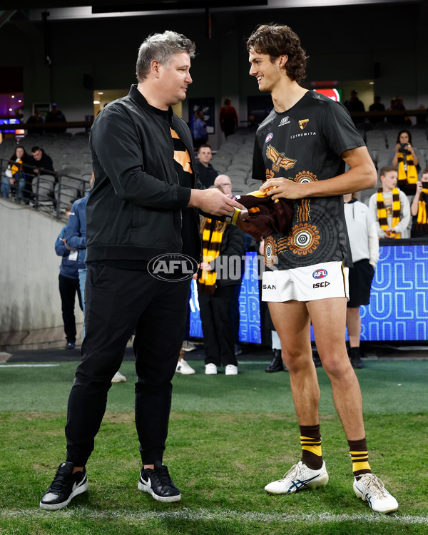 AFL 2023 Round 07 - Western Bulldogs v Hawthorn - A-27789397