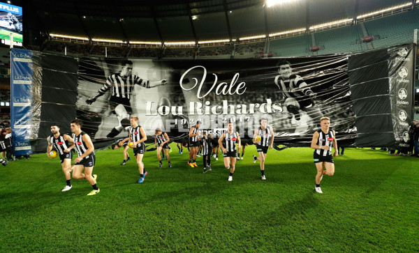 AFL 2017 Round 09 - Photographers Choice - 514219
