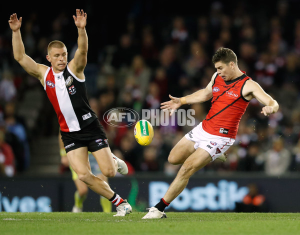 AFL 2017 Round 17 - St Kilda v Essendon - 530344