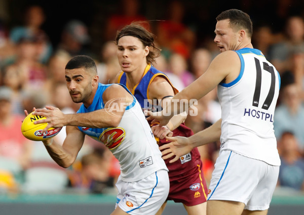 AFL 2017 Round 21 - Brisbane v Gold Coast - 540778