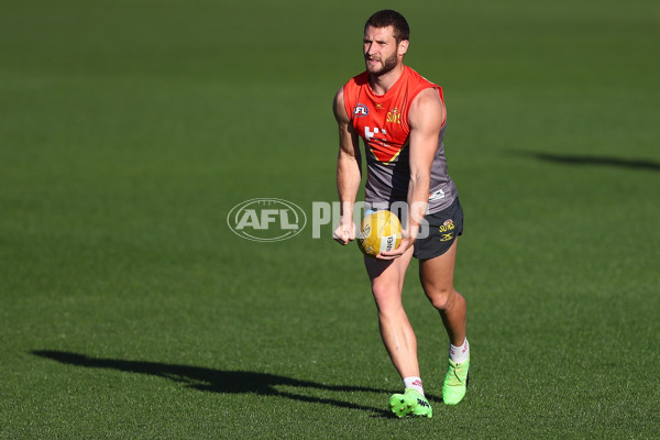 AFL 2017 Training - Gold Coast 150817 - 541819