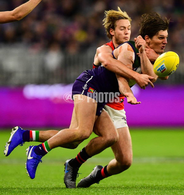 AFL 2019 Round 22 - Fremantle v Essendon - 706753