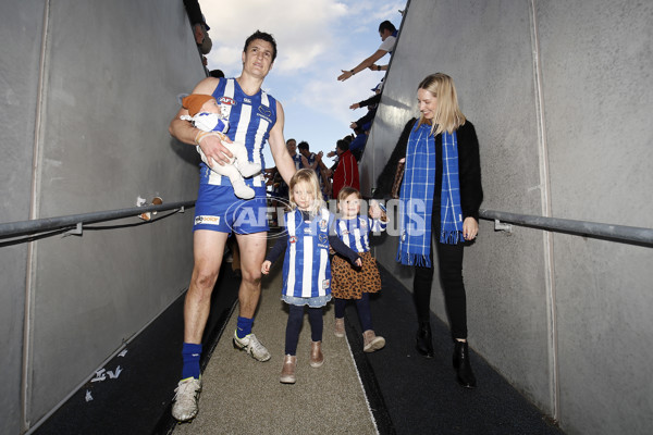 AFL 2019 Round 23 - North Melbourne v Melbourne - 708638