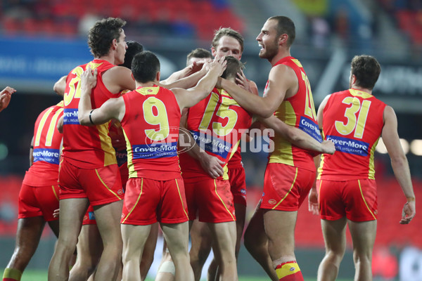 AFL 2019 Round 23 - Gold Coast v GWS - 709083