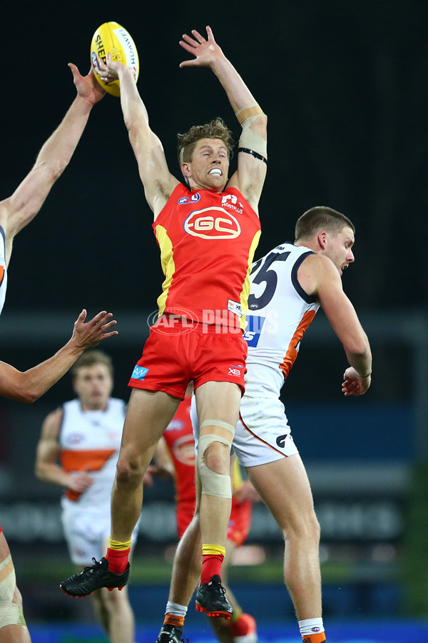 AFL 2019 Round 23 - Gold Coast v GWS - 709180