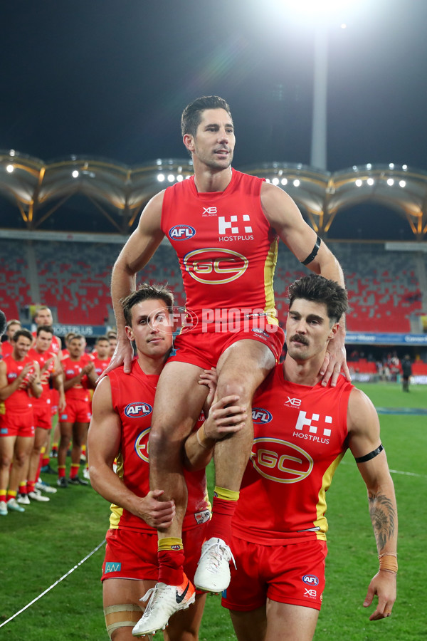 AFL 2019 Round 23 - Gold Coast v GWS - 709222