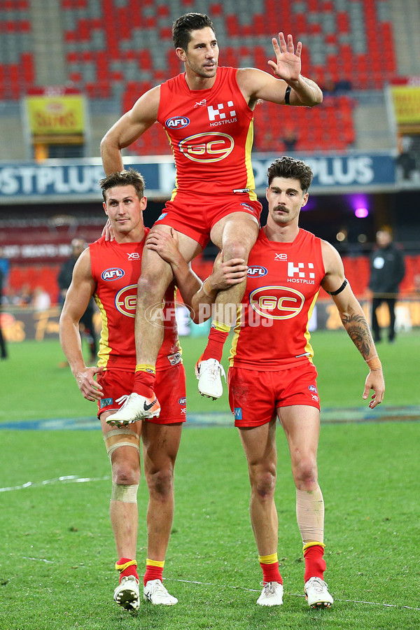 AFL 2019 Round 23 - Gold Coast v GWS - 709263