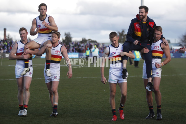 AFL 2019 Round 23 - Western Bulldogs v Adelaide - 709581