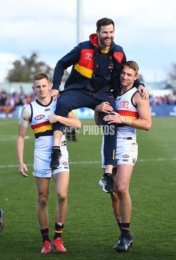 AFL 2019 Round 23 - Western Bulldogs v Adelaide - 709561