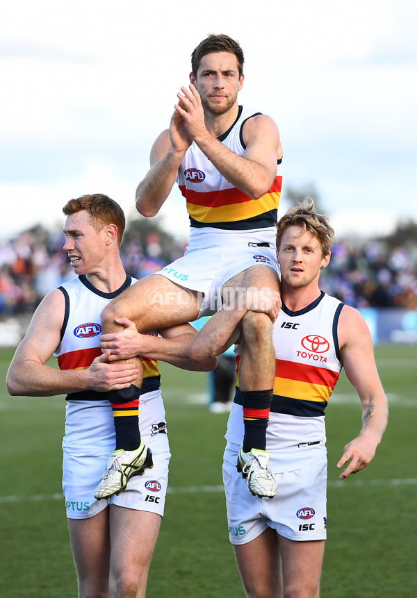 AFL 2019 Round 23 - Western Bulldogs v Adelaide - 709559