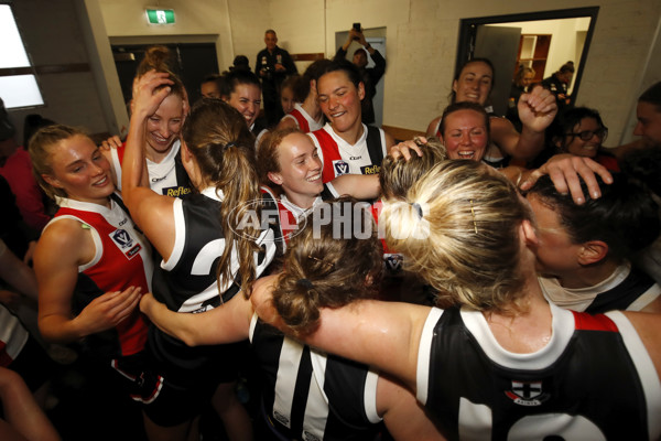 VFLW 2019 2nd Semi Final - Southern Saints v Melbourne Uni - 713682